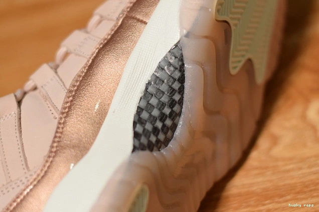 Rep Husky Gold Air GS 11 Rose Low AH7860-105 Jordan 0814
